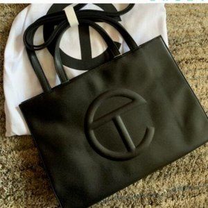 ❣️❣️❣️Telfar❣️ medium black bag, brand new